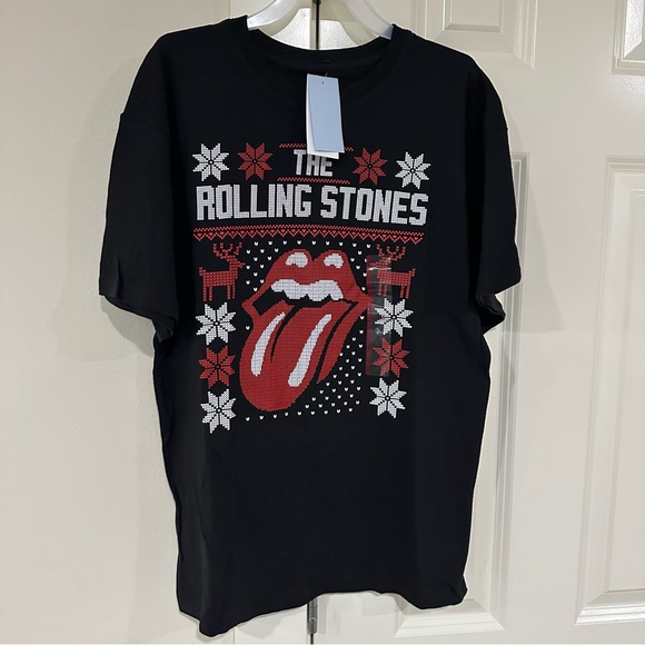 Women’s Oversized Rolling Stones Holiday Snowflake Tshirt - Picture 1 of 3